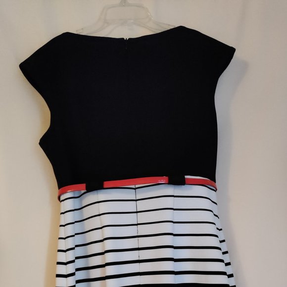 Black and white Dress - Picture 1 of 6